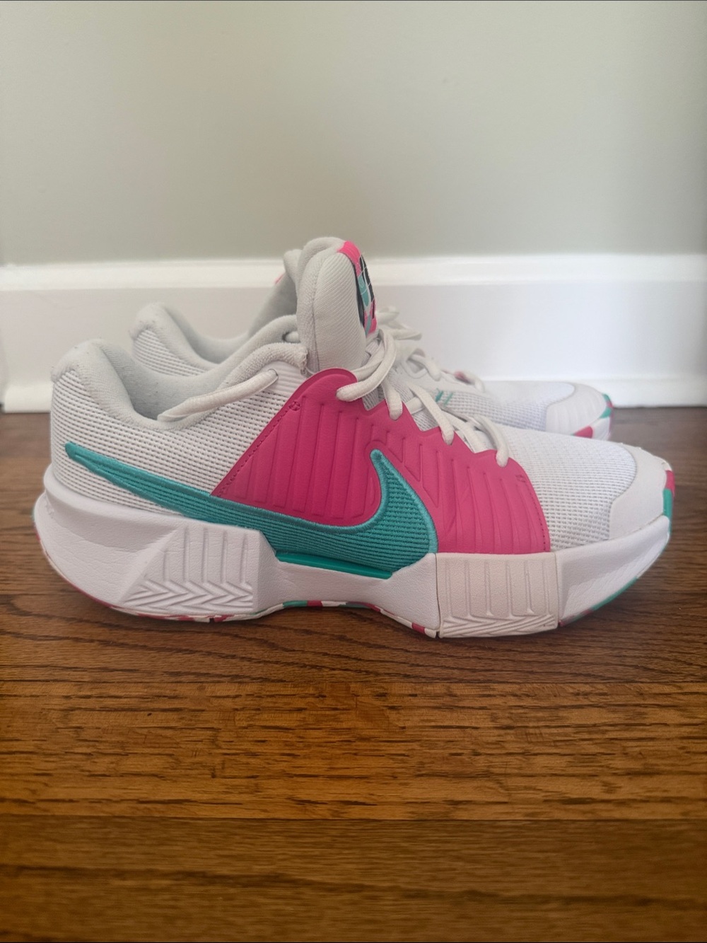 Women’s Nike Air Zoom Pickleball Shoes Size 8 - 80s 90s retro sneakers